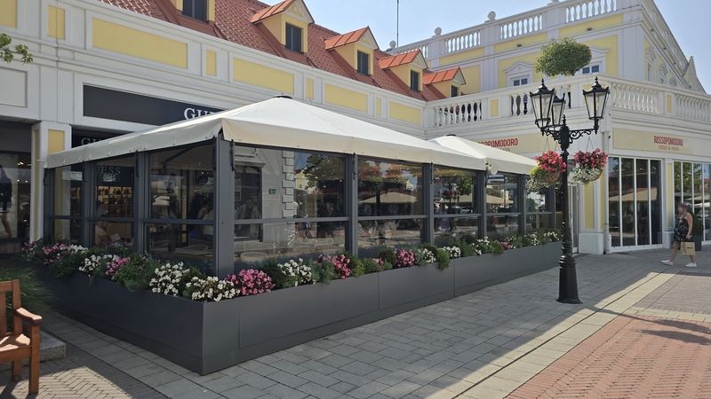 Restaurant Rossopomodoro