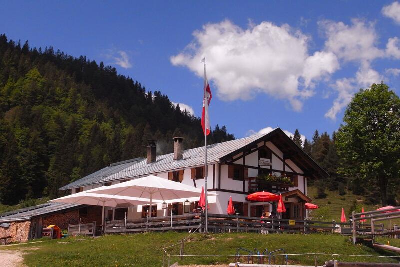 Almgasthaus Höhlenstein – 6351 Scheffau am Wilden Kaiser
