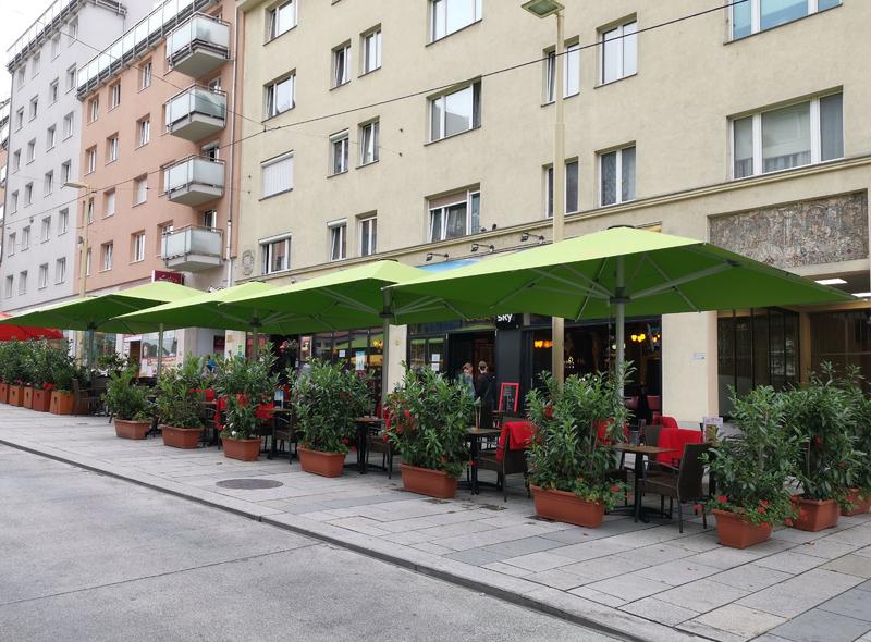 The Golden Harps – 1120 Wien